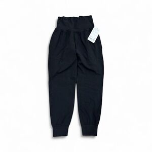 Athleta Black High-Waisted Joggers XS